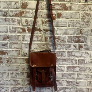 Vintage leather crossbody bad purse